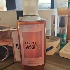 Bath & Body Works Cotton Candy Clouds Body Wash